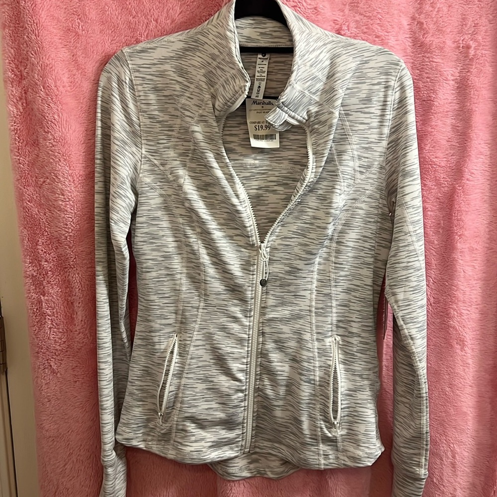 NWT 90 degrees grey and white jacket M